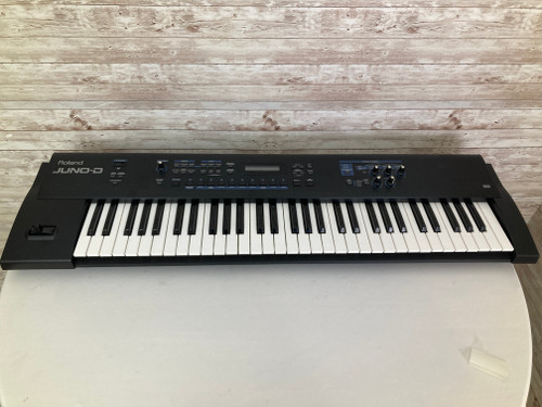 Used Roland JUNO D 61-Key Synthesizer 41112-S000096184