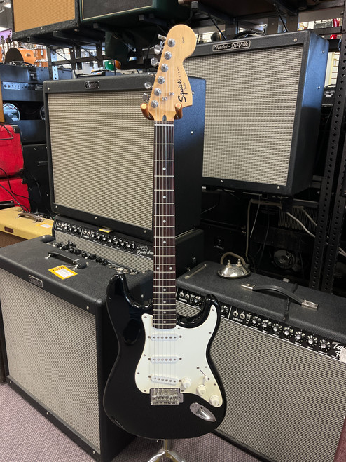 Used Squier AFFINITY STRAT Electric Guitar Black 6-String 40085-S000104851