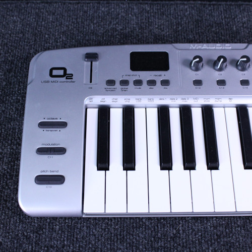 Used M-Audio 02 MIDI CONTROLLER 25-Key Controller 25-Key 40123-S000128308