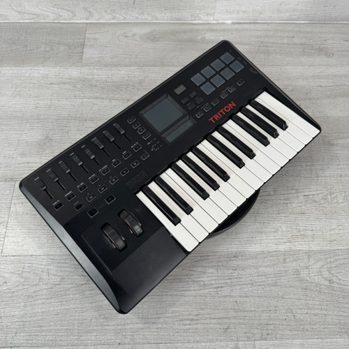 Used Korg taktile-25 - Keyboard Controller - 25-key 40112-S000177212