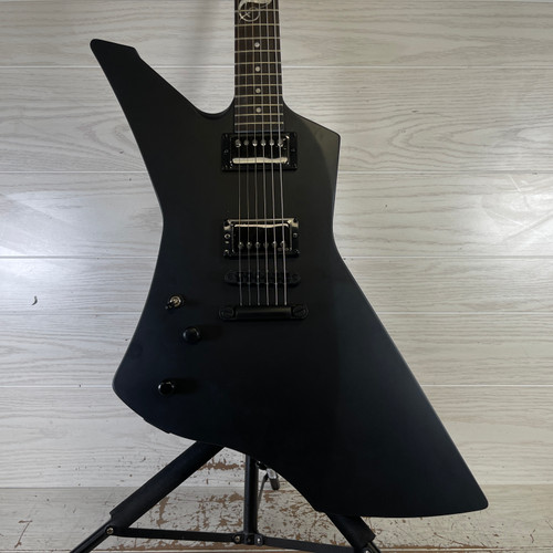 Vist Large View of Product Image Which is Used LTD SNAKEBYTE LEFTHANDED B-STOCK Pointy Electric Guitar Black 6-String