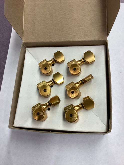 Used Sperzel 6 IN LINE LOCKING TUNERS GOLD Instrument Tuner or Metronome 40107-S000151701
