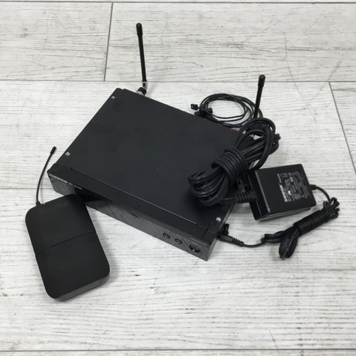 Used Shure BLX14R/W93 Lavalier Wireless Microphone System 40051-S000114445