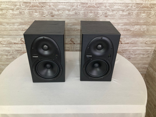 Used Mackie HR-624 PAIR Powered Studio Monitor 41112-S000096486