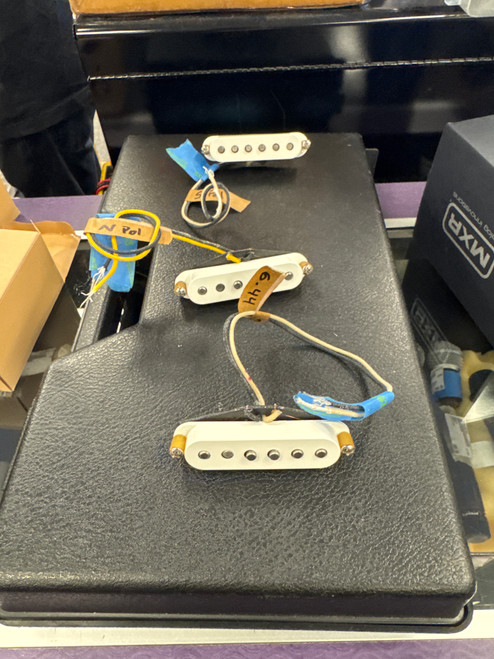 Used Fender CUSTOM SHOP FAT 50S STRAT PICKUP SET Guitar Accessory 41116-S000047660