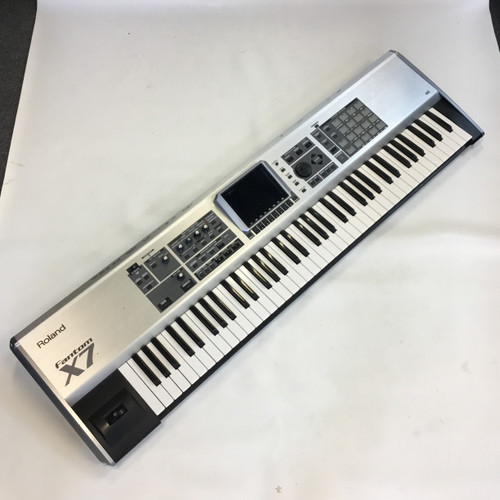 Used Roland FANTOM X7 76-Key Synthesizer 76-key 41110-S000068948