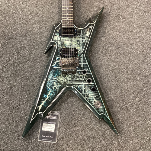 Used Dean RAZORBACK CEMETARY GATES Pointy Electric Guitar Custom Graphics 6-String 40111-S000186110
