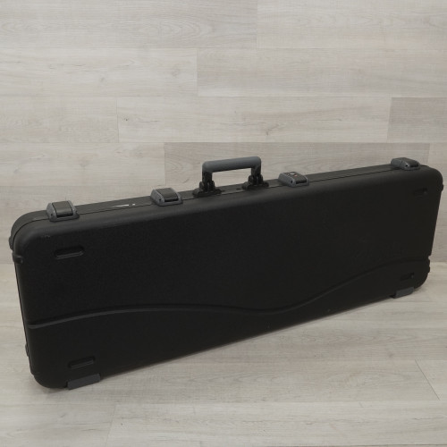 Vist Large View of Product Image Which is Used Fender Deluxe Molded Bass Guitar Case 40015-S000325812