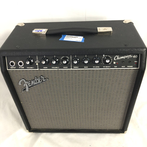 Used Fender CHAMPION 40 1 x 12 Solid State Amplifier 1 x 12 41128-S000105056