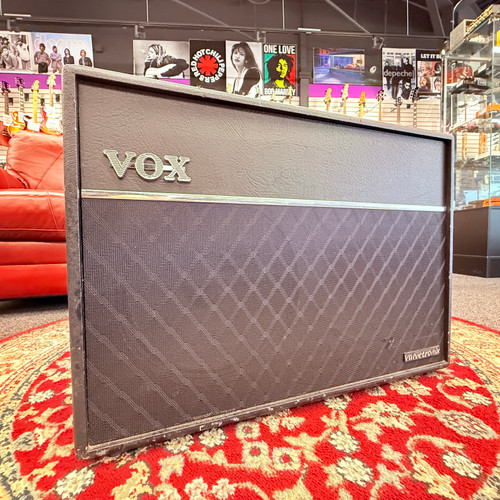 Vist Large View of Product Image Which is Used Vox VT120+ 2X12" Combo Modeling Guitar Amplifier 41121-S000050650
