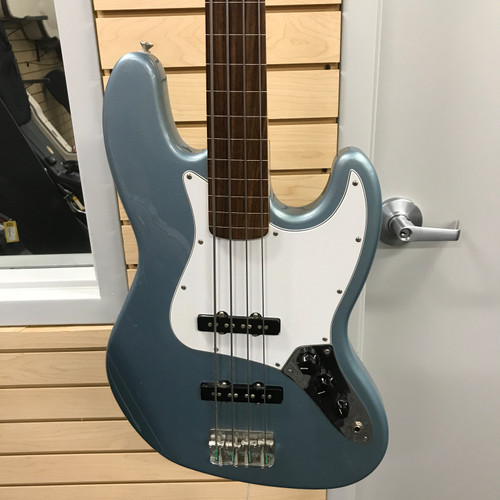 Used Fender 2001 JAZZ BASS FRETLESS MIM J Type Bass Guitar Blue 4-String 41125-S000038940