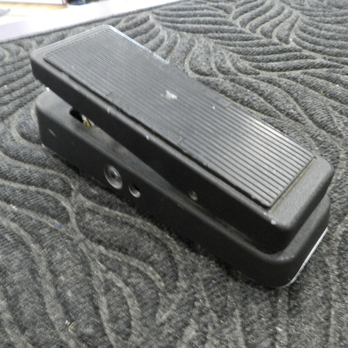 Used Dunlop GCB-100 ORIGINAL BASS CRYBABY Wah Pedal 40105-S000076001