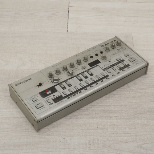 Used Roland TB-03 Bass Line Compact Synthesizer 40015-S000326891