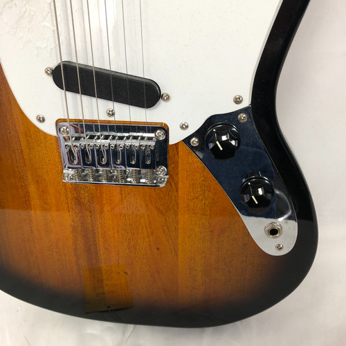 Vist Large View of Product Image Which is Used Squier BULLET MUSTANG Offset Double Cutaway Electric Guitar Sunburst 6-String 41128-S000105535
