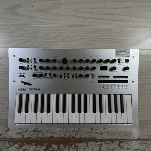Used - Korg MINILOGUE W/AC Compact Synthesizer  40087-S000231351