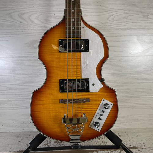 Used - Rogue VB100 VIOLIN Bass Guitar 40087-S000231371