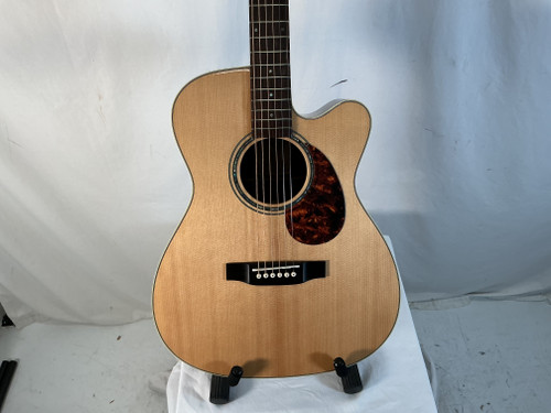 Used VOYAGE AIR VAOM-2CNA Solid Top Acoustic Guitar Natural 40012-S000302175