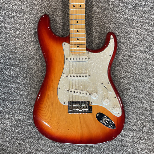 Vist Large View of Product Image Which is Used 2008 FENDER AMERICAN STANDARD STRATOCASTER