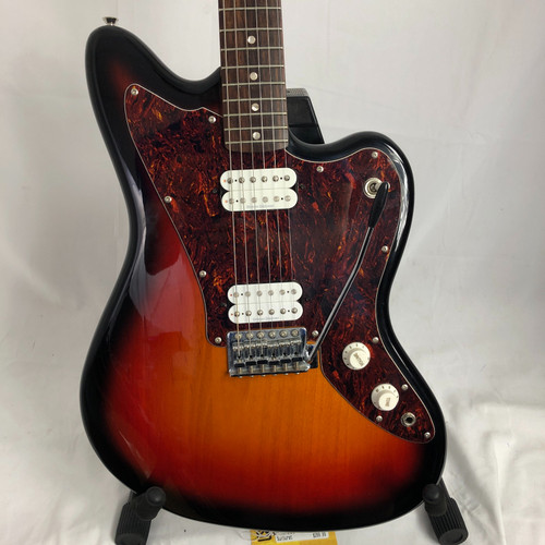 Used Squier JAGMASTER Offset Double Cutaway Electric Guitar Sunburst 6-String 41128-S000105828