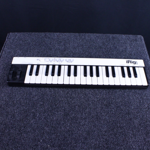 Used IK Multimedia IRIG KEYS 49-Key Controller 49-Key 40123-S000130196