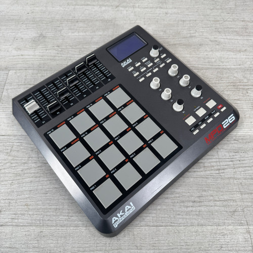 Used Akai Professional MPD26 - USB / Midi Pad Controller 40112-S000178115