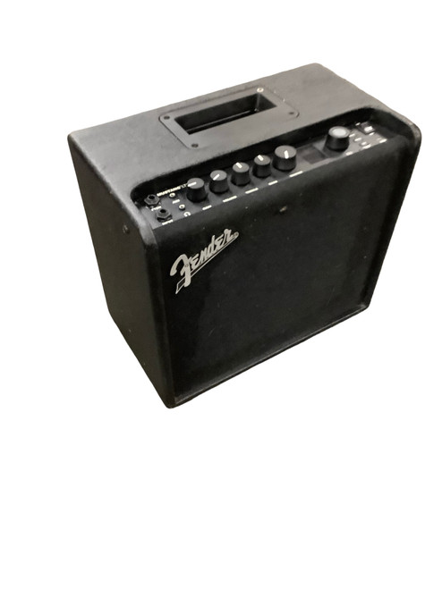 Used Fender MUSTANG LT25 Solid State Guitar Amp 1 x 8 40083-S000152402