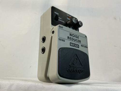 Used Behringer NR300 NOISE REDUCER Noise Reduction Pedal 40012-S000302652