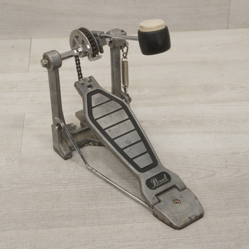 Used Pearl P-100 Kick Drum Pedal 40015-S000327637