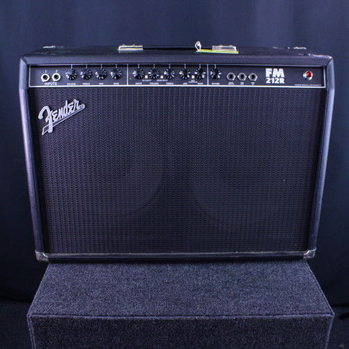 Vist Large View of Product Image Which is Used Fender FM212R 2 x 12 Solid State Amplifier 2 x 12 40123-S000130240