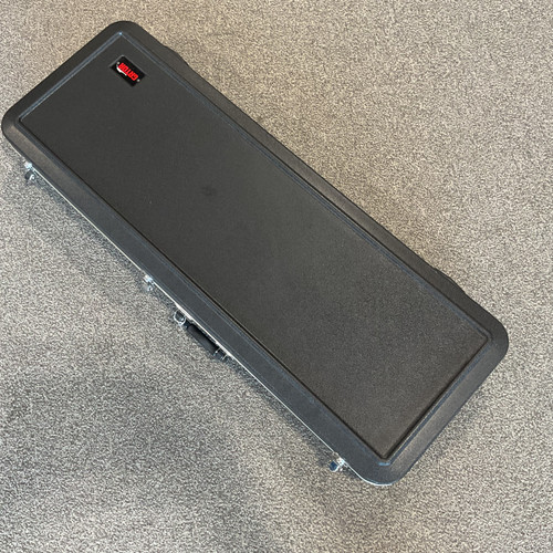 Used GATOR ELECTRIC HARDSHELL CASE 41106-S000093726