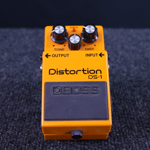 Used Boss DS-1 DISTORTION Distortion Pedal 40123-S000130297