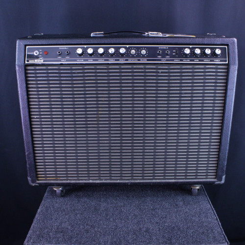 Vist Large View of Product Image Which is Used Yamaha HUNDRED B212 AMP 2 x 12 Solid State Amplifier 2 x 12 40123-S000130311