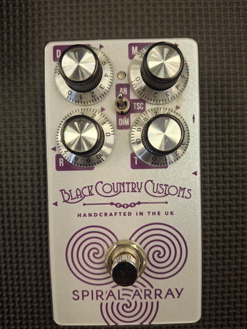 Used BLACK COUNTRY CUSTOMS SPIRAL ARRAY CHORS Chorus Pedal 41116-S000048443