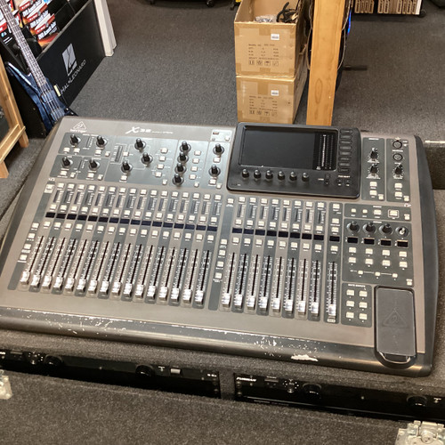 Used Behringer X32 GEN 1 Mixing Console 40111-S000187466