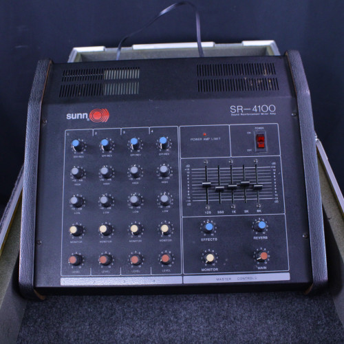 Used Sunn SR-4100 W/CASE Mixing Console 40123-S000130349
