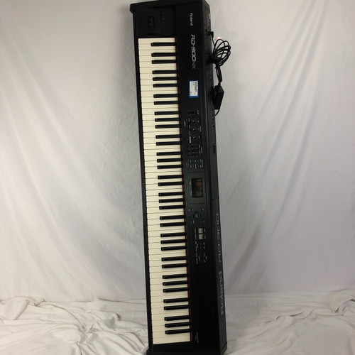 Vist Large View of Product Image Which is Used Roland RD-300NX 88-Key Keyboard 88-key