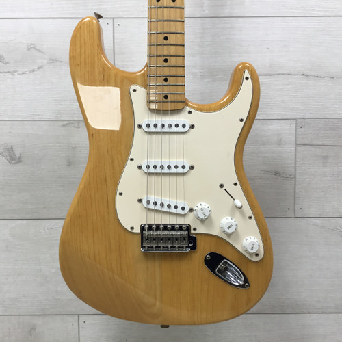 Vist Large View of Product Image Which is Used Fender Classic Series 70's Stratocaster Electric Guitar Natural 40051-S000115132