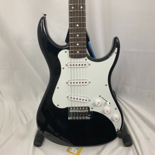 Used Axl ELECTRIC GUITAR S Type Electric Guitar Black 6-String 41128-S000106090