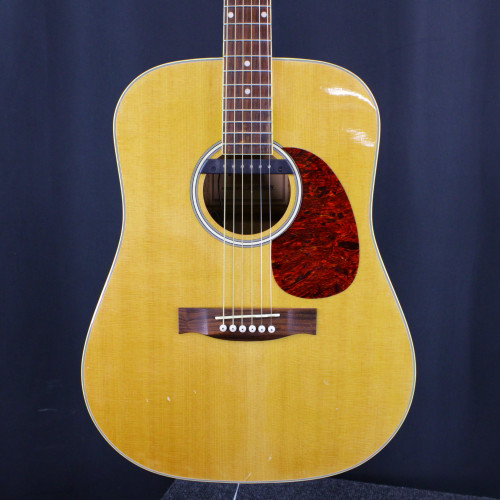 Vist Large View of Product Image Which is Used Ion IAGP054C/N W/ GUITAR FETISH PICKUP Vintage Laminate Top Acoustic Guitar Natural 40123-S000130365