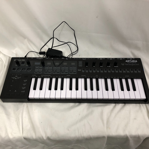 Used Arturia KEYSTEP PRO CHROMA 49-Key Controller 49-Key 41128-S000106105