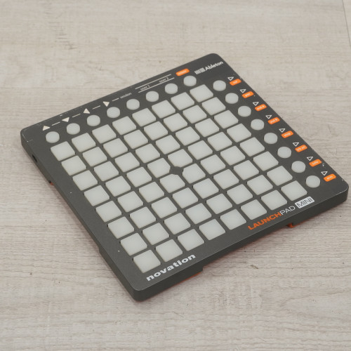 Used Novation Launchpad Mini Pad Controller 40015-S000327766