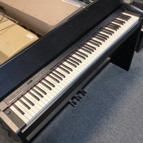 Used Roland F-140R 88-Key Keyboard 88-key 40111-S000187551