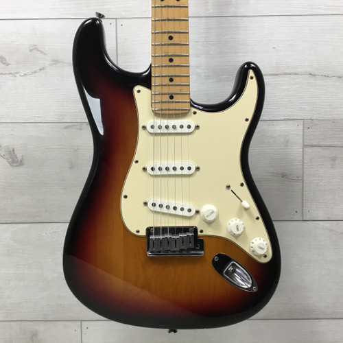 Used 2006 Fender American Standard Stratocaster Electric Guitar Sunburst 40051-S000115197