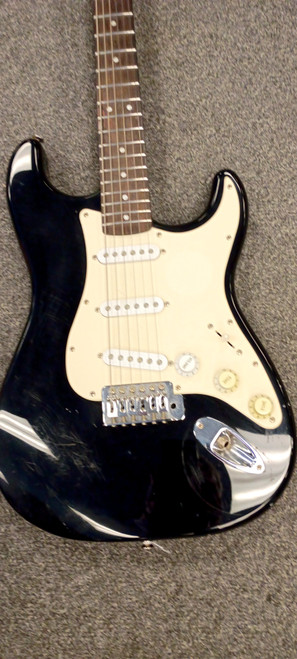 Used Squier BULLET STRAT Electric Guitar Black 6-String 41116-S000048525