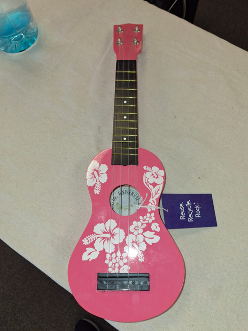 Used UNIVERSAL UKULELE Ukulele Pink 41116-S000048530