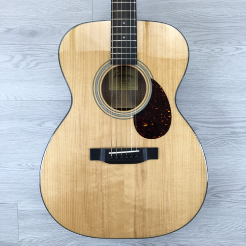 Vist Large View of Product Image Which is Used Eastman E10OM-TC Solid-Top Acoustic w/OHSC