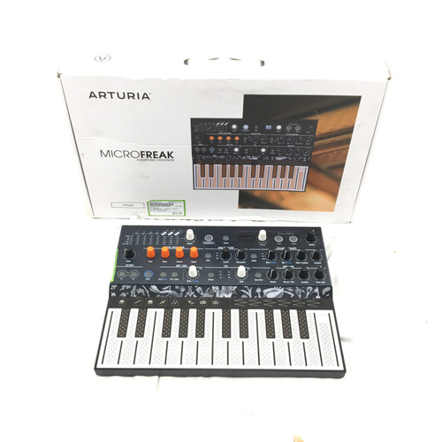 Used Arturia MICROFREAK HYBRID SYNTH 25-Key Synthesizer 25-Key 41124-S000204613