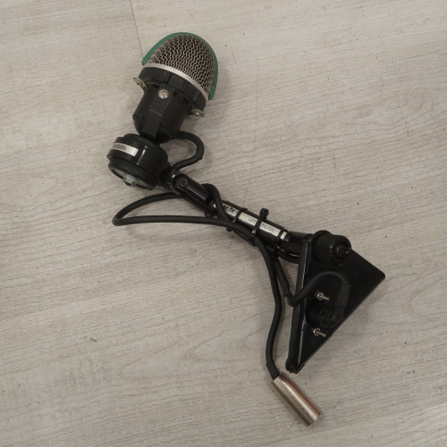 Used AKG D112 May Mount Dynamic Microphone 40015-S000327945