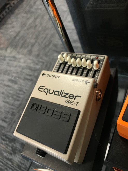 Vist Large View of Product Image Which is Used Boss GE-7 Guitar Effects Pedal 41123-S000110158