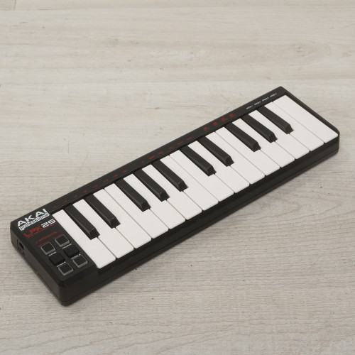 Used Akai LPK25 Compact Controller Compact 40015-S000328025